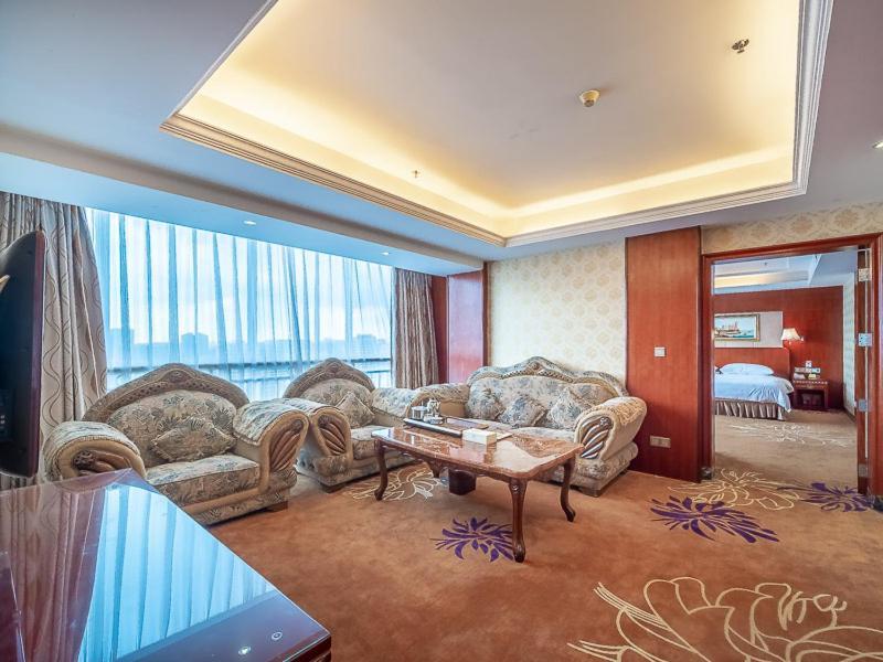 Vienna Hotel Foshan Chancheng Zumiao Branch Εξωτερικό φωτογραφία